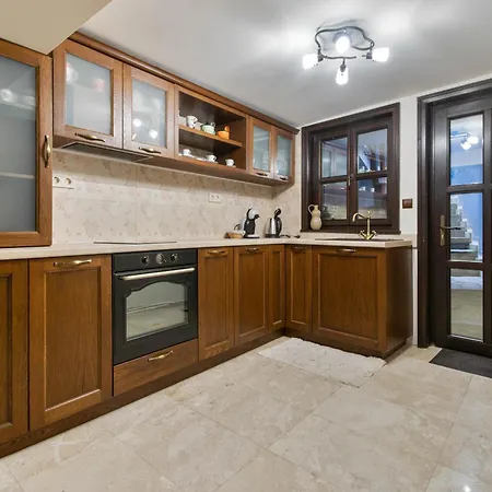 Blue House 招待所