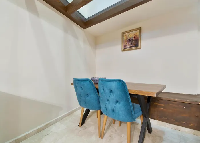 招待所 Blue House