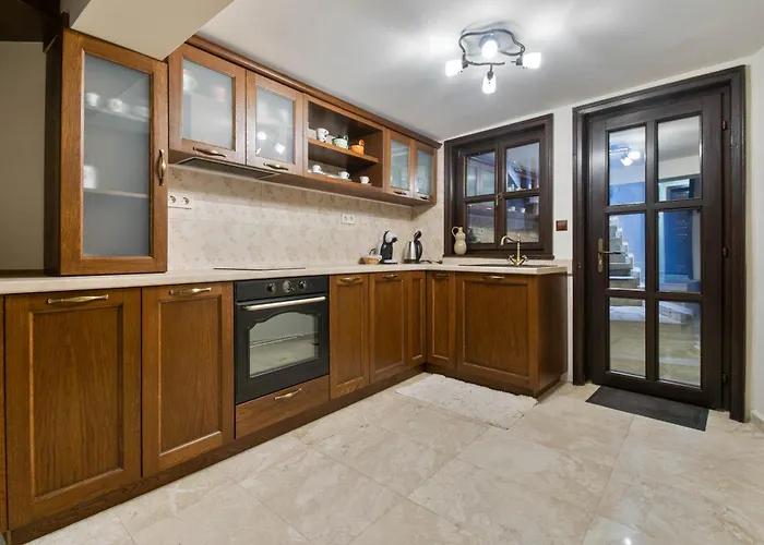 Blue House 招待所